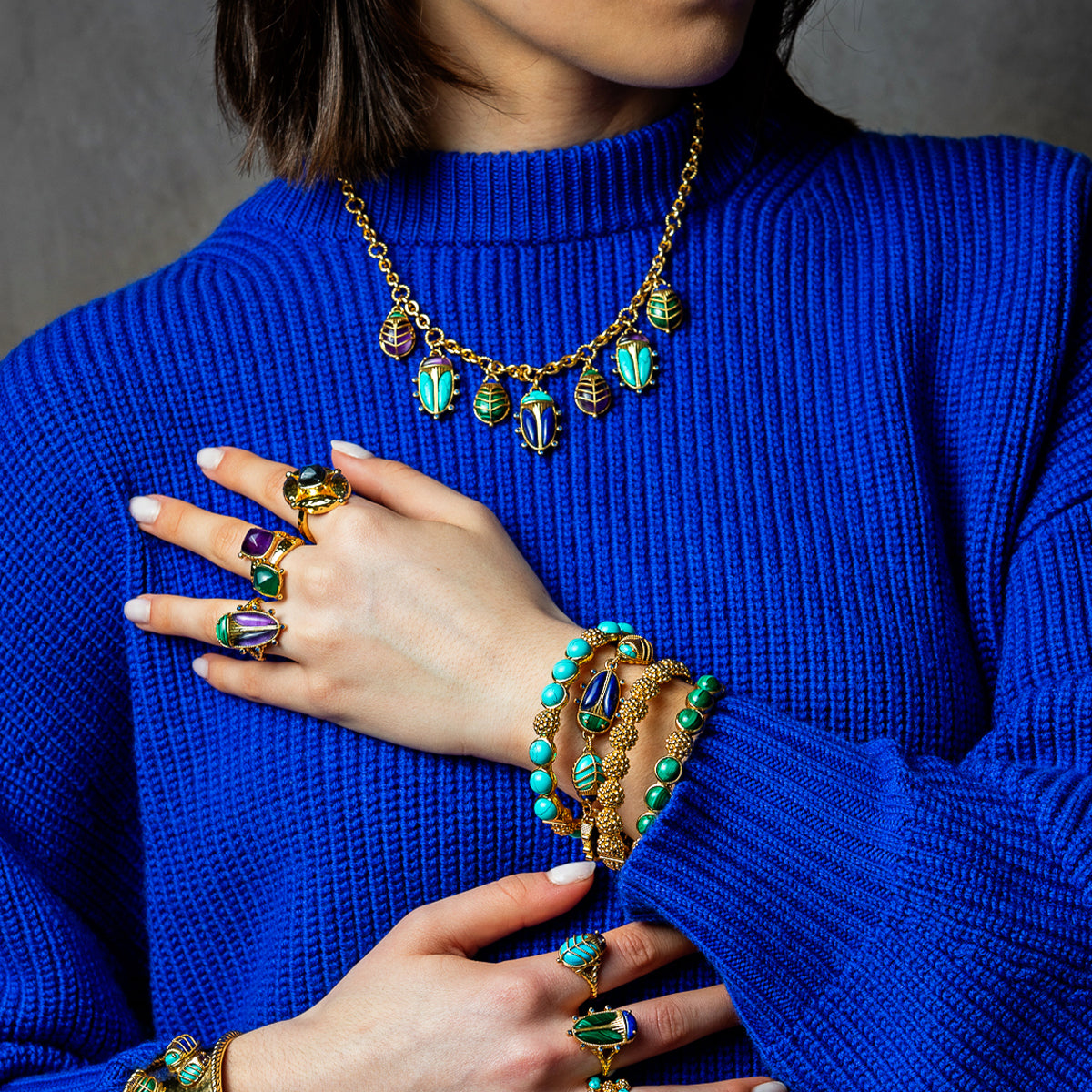 Mystic Eye Gem Ring - Amethyst blue lifestyle on model 