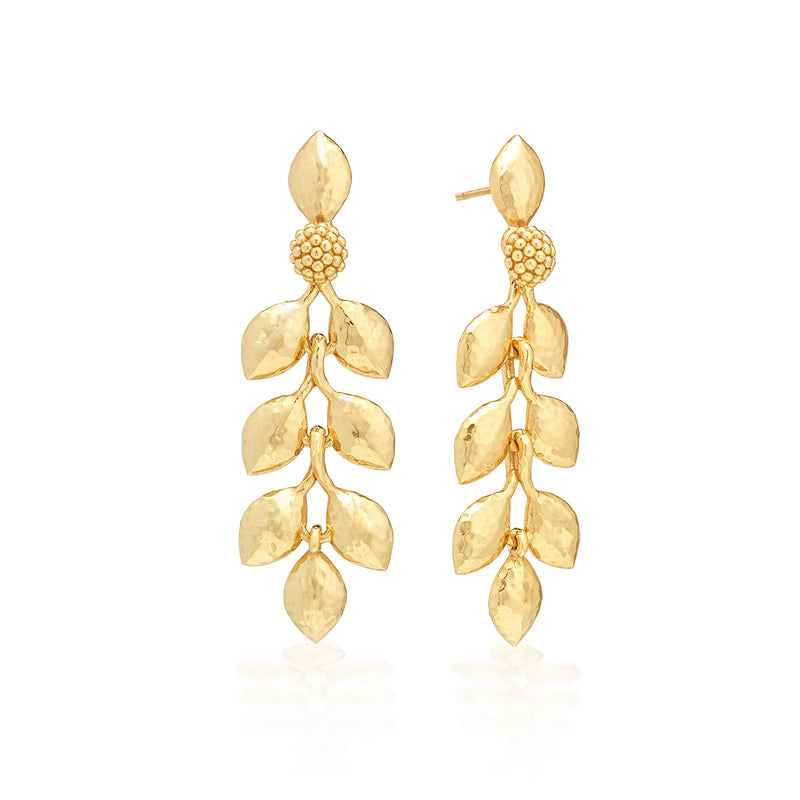As if crafted by Helen of Troy herself, we like to imagine she was wearing these laurel wreath earrings when she launched a thousand ships that sailed into history. This exquisitely simple and versatile pair adds a golden gleam and polish to any occasion or ensemble with classic style and grace.