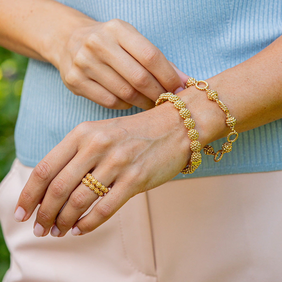 Berry Eternity Hinged Bangle, S-M - Gold – Capucine De Wulf