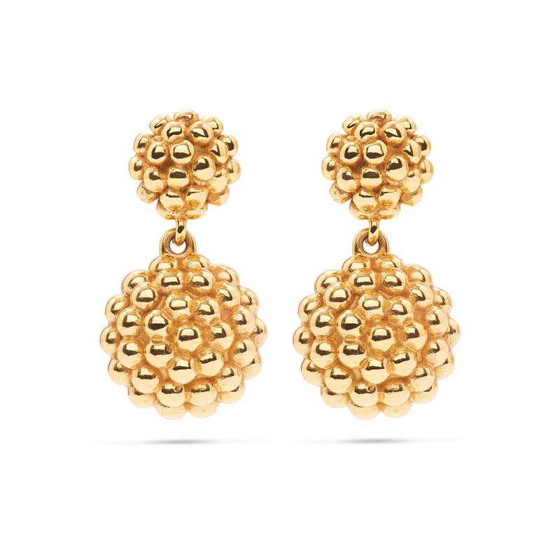 Gorgeous orbs of gilded berries make this irresistible pair of Double Drop earrings your go-to set for pretty much everything, from cooking class to date night cocktails. You’ll especially adore how they shimmer and shake playfully as you confidently nod, “yes, yes, I know,” a million times as you navigate your daily adventures with style and wit.