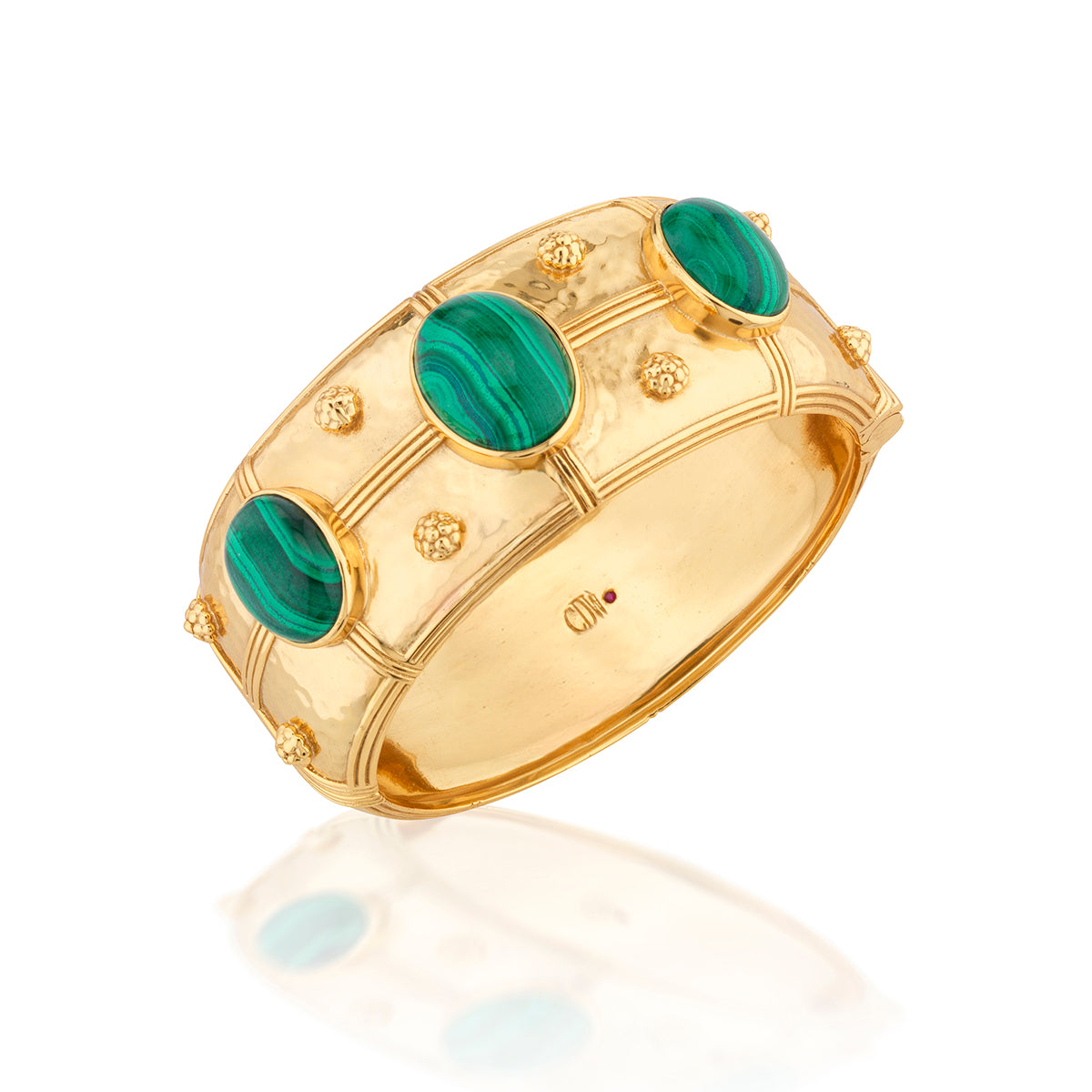 Cleopatra Grande Hinged Bangle - Malachite Detail