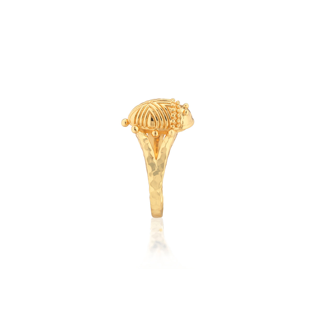 Scarab Gilded Ring - Gold side detail 