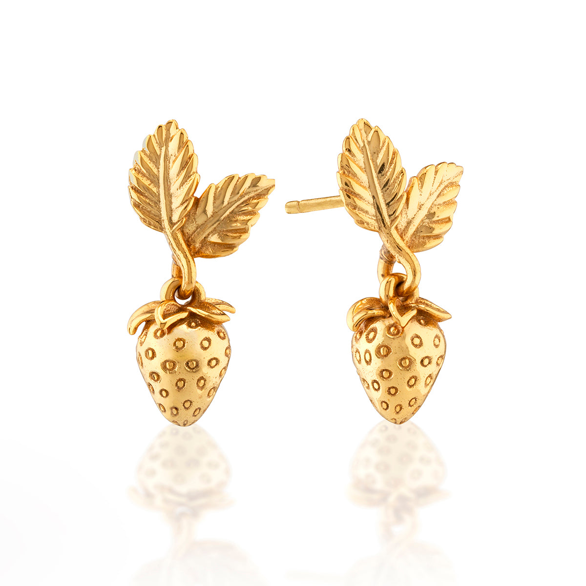 The sweetest pick in the patch—exquisitely detailed, golden berries and tiny gilded leaves make this pair of drop earrings our jam for everything from the workday to weekend to spring and summer soirées.