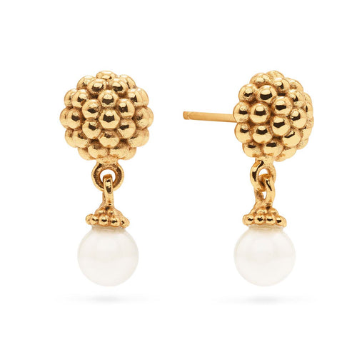 Gorgeous orbs of gilded berries make this irresistible pair of Pearl Drop earrings your go-to set for pretty much everything, from the office to date night cocktails. You'll especially adore how they shimmer and shake playfully as you confidently nod, "yes, yes, I know," a million times as you navigate your daily adventures with style and wit.
