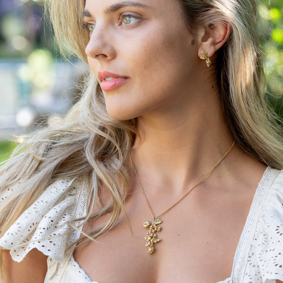 Meadow Walk Bouquet Link Bracelet - Gold – Capucine De Wulf