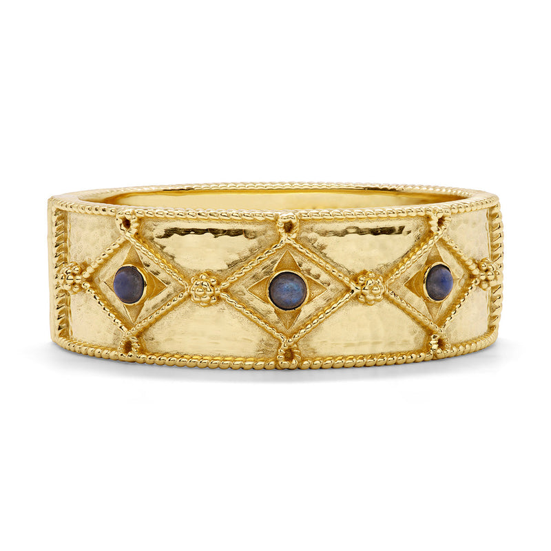 Channel your queen energy with this bright, bold and golden bangle that radiates confidence and femininity. With a striking crown-like motif studded with majestic blue labradorite stones, this is the perfect power piece for solving problems and uplifting others - with poise and grace.