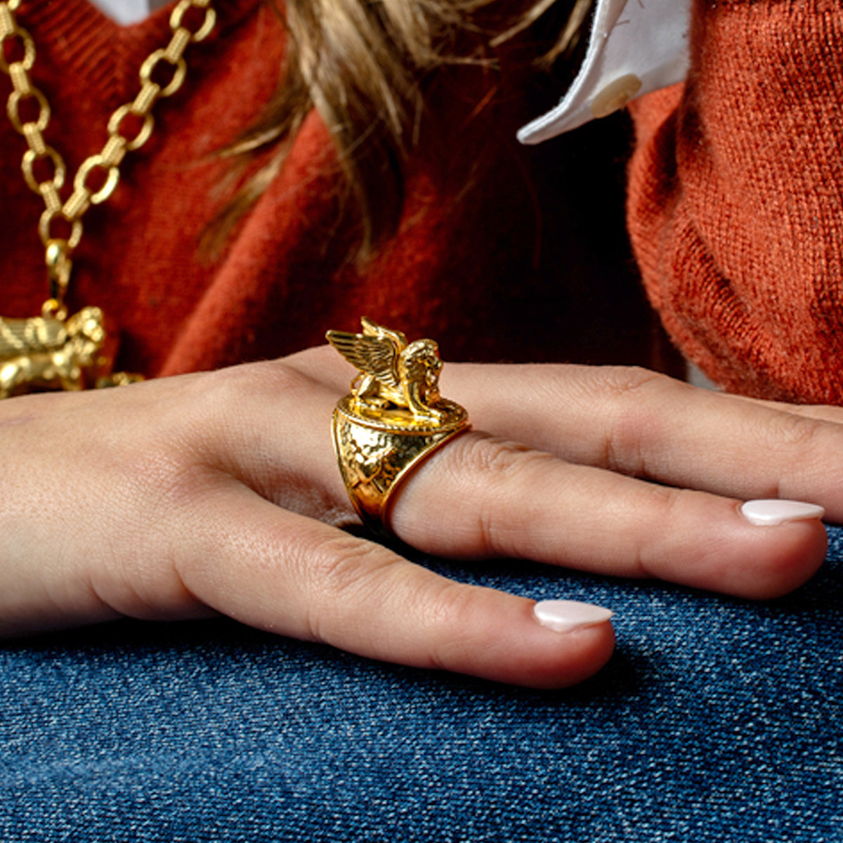 Lionheart Ring - Gold close up